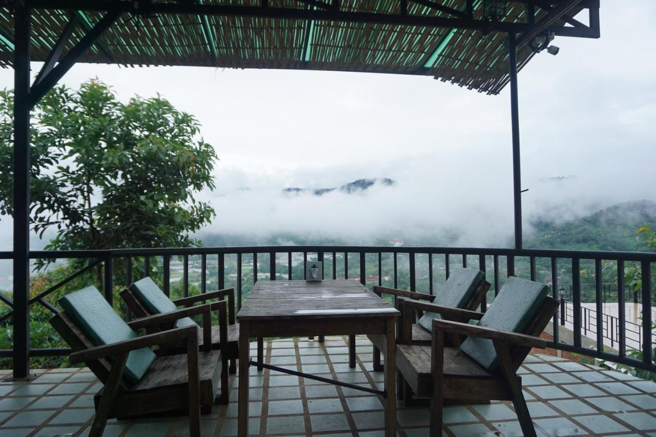 Bann Suan Maya Mae Rim Exteriér fotografie